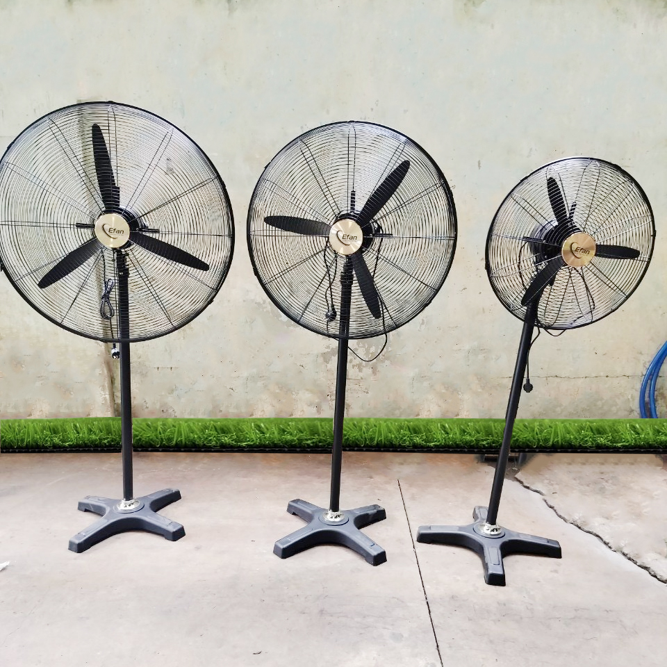 Quạt đứng công nghiệp công suất lớn: Giải pháp làm mát diện rộng hiệu quả 2 quạt đứng công nghiệp công suất lớn 2