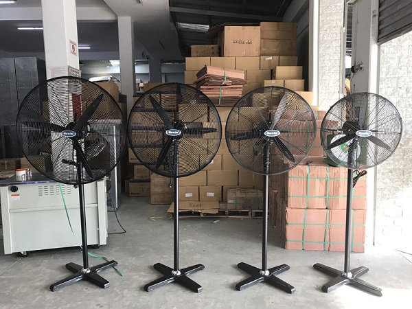 Quạt đứng công nghiệp công suất lớn: Giải pháp làm mát diện rộng hiệu quả 3 quạt đứng công nghiệp công suất lớn